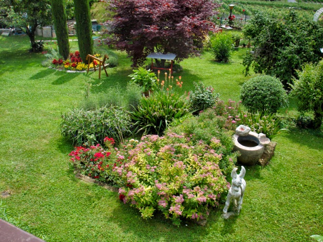 A beautiful garden in Spiazzi, Italy. 